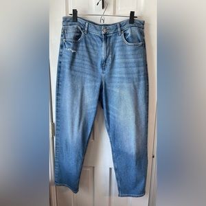 American Eagle Medium Wash Mom Jeans
